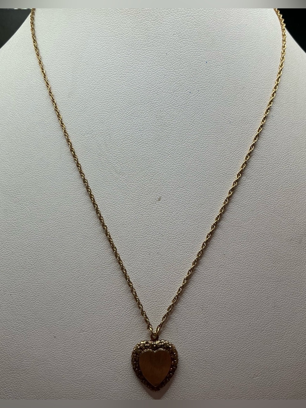 1928 BRAND GOLD TONE DAINTY HEART PENDANT NECKLACE NWT